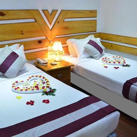 Myat Nan Taw Hotel Loikaw Exteriör bild