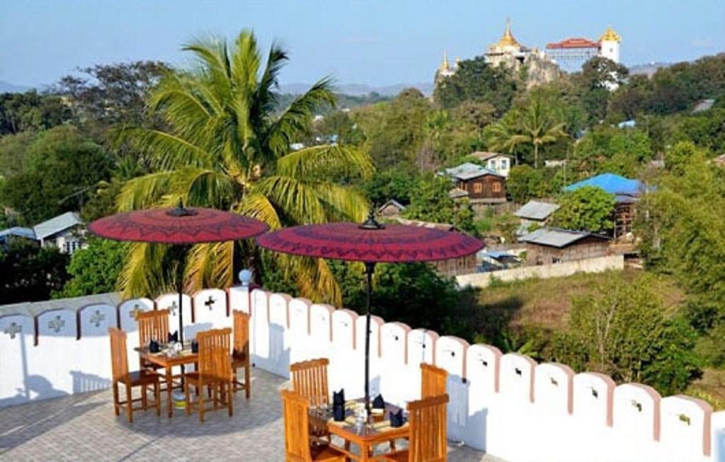 Myat Nan Taw Hotel Loikaw Exteriör bild